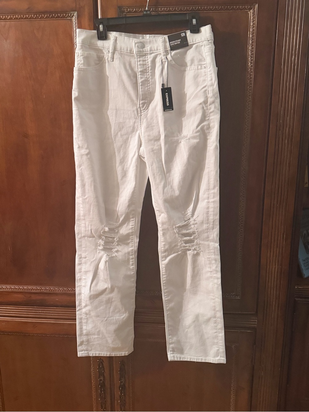 Express White Distressed High-Rise Jeans